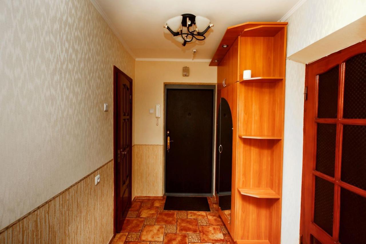 Сонячна Квартира На Княжому Затоні Kiev Exterior foto